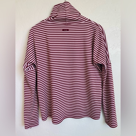Oiselle Big Stripe Mock Neck Top - Medium - Picture 2 of 5